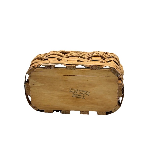 Vtg Handwoven Paper Rope Basket Wood Base Folk Art Primitive Farmhouse Signed - Picture 4 of 10